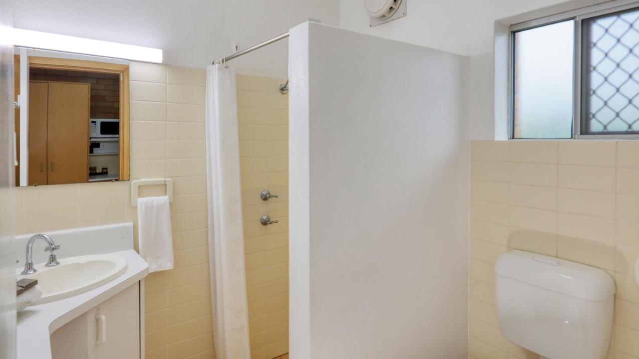 Court Street Motel Parkes Kültér fotó
